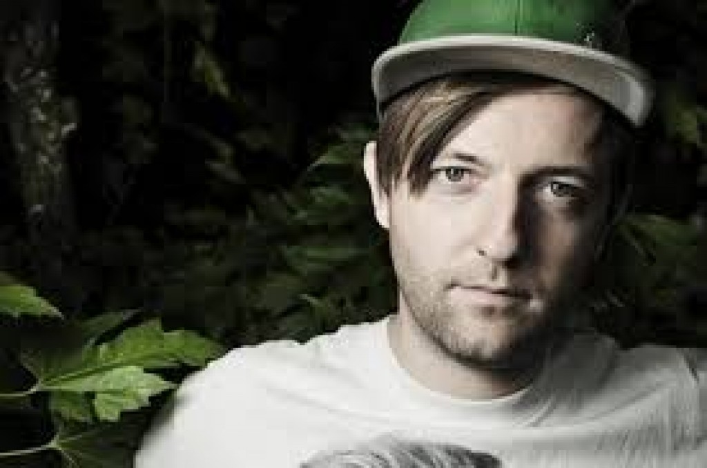 Andrew Maxwell
