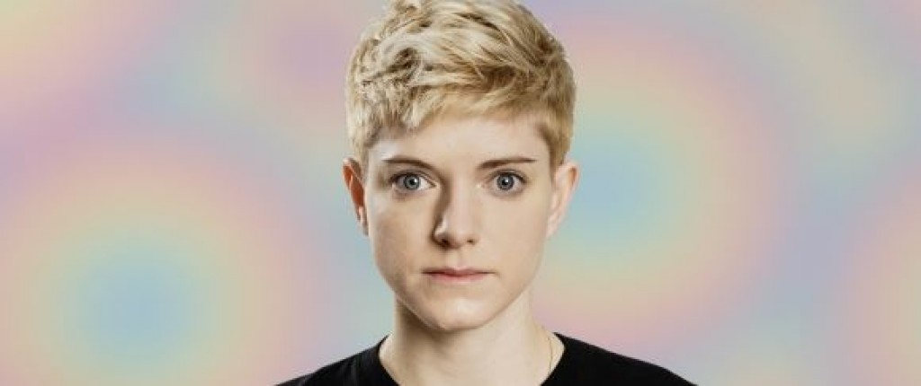 Mae Martin