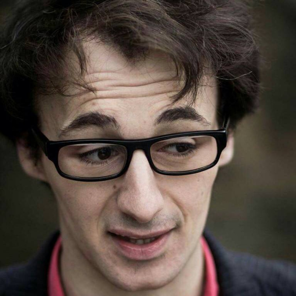 Simon Caine
